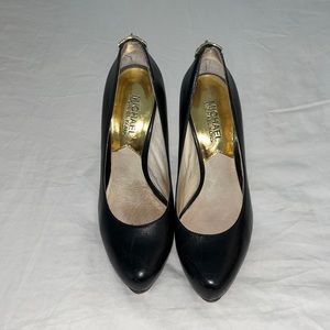 Michael Kors platform stiletto 4 1/2” shoe.